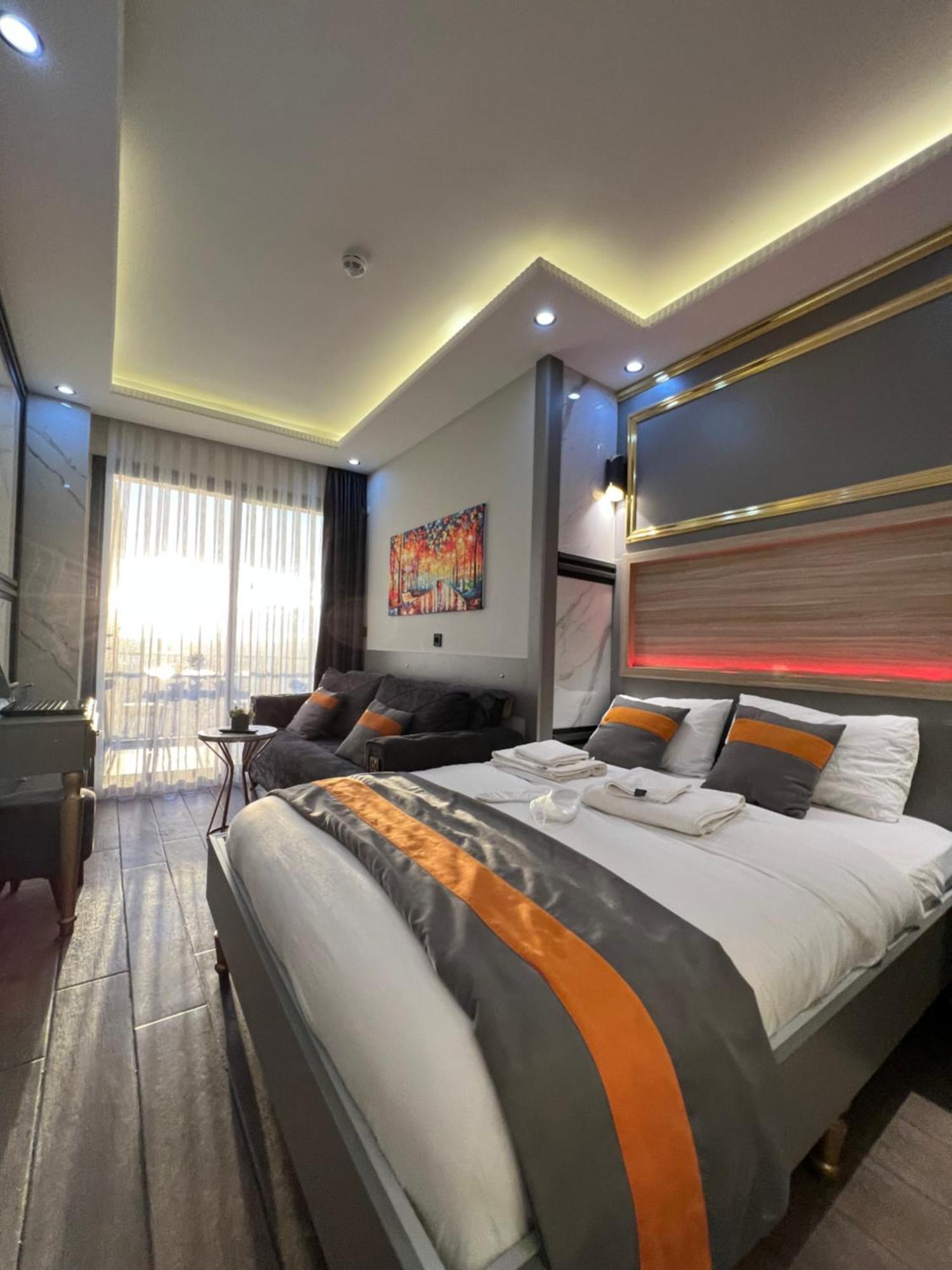 Taksim Larissa Hotel Suites Estambul Exterior foto