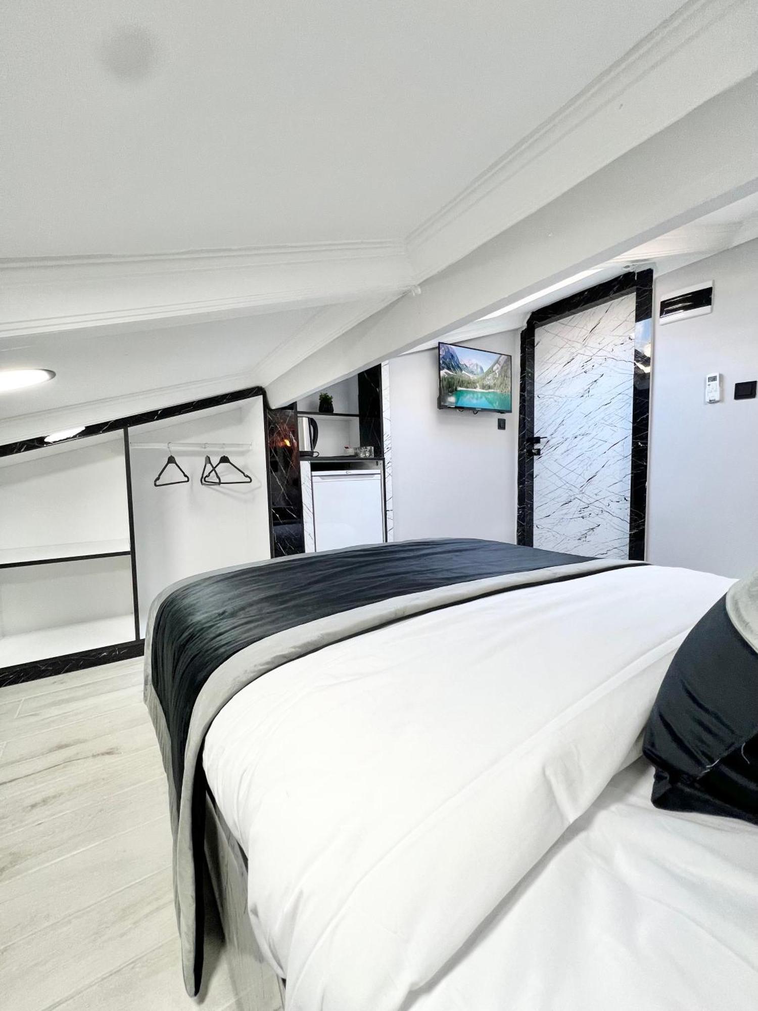 Taksim Larissa Hotel Suites Estambul Exterior foto