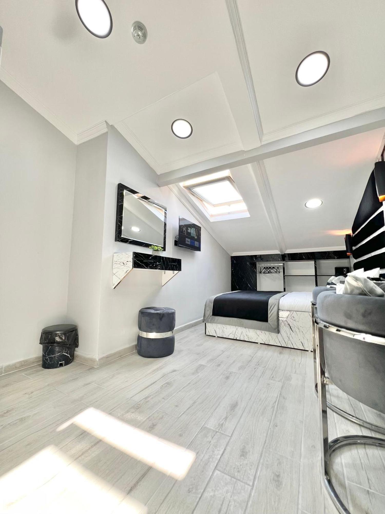 Taksim Larissa Hotel Suites Estambul Exterior foto