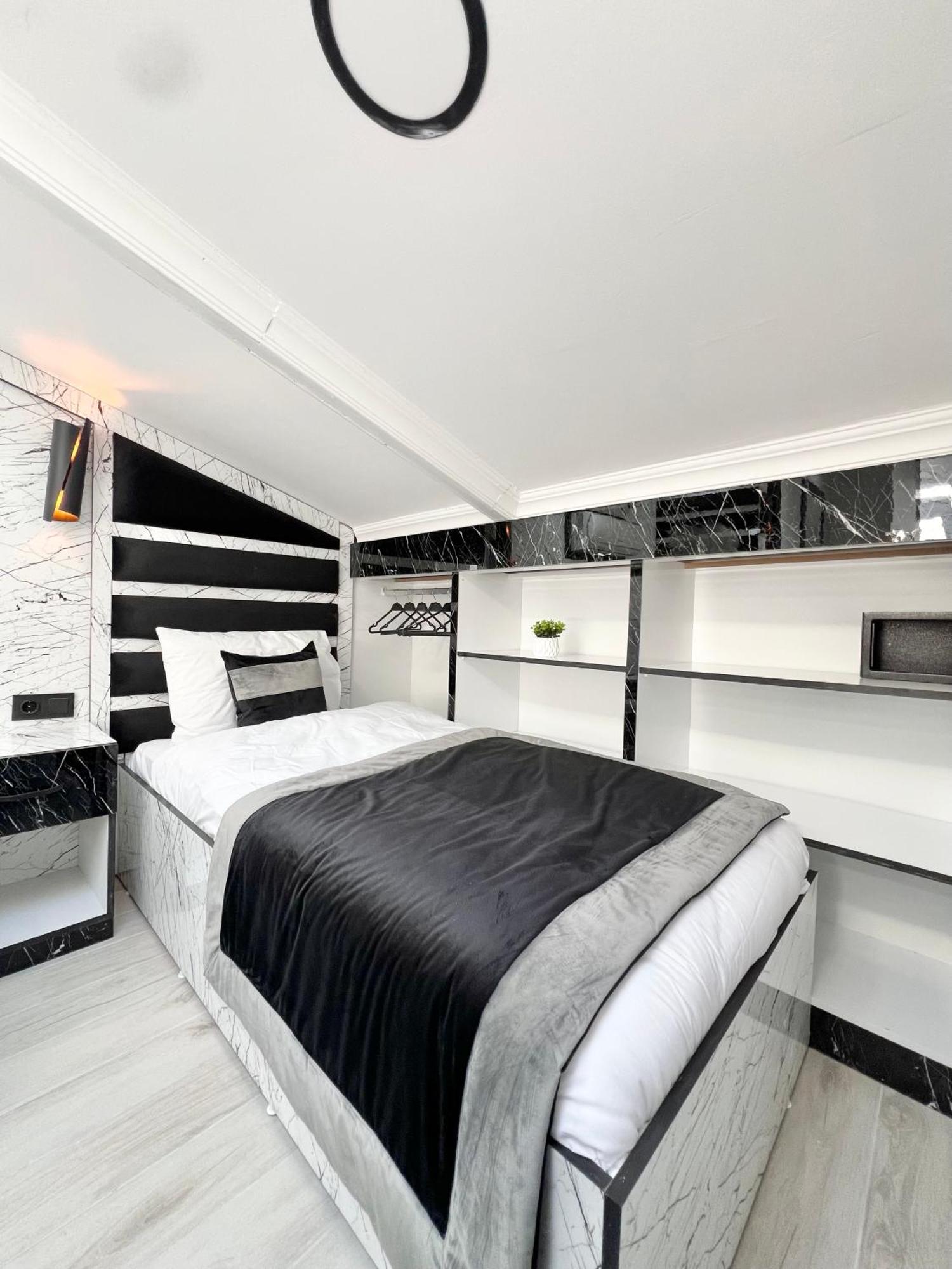 Taksim Larissa Hotel Suites Estambul Exterior foto