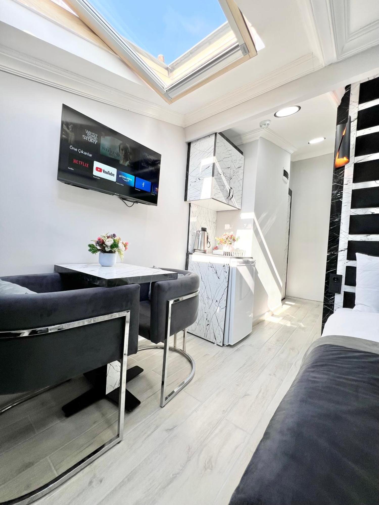 Taksim Larissa Hotel Suites Estambul Exterior foto